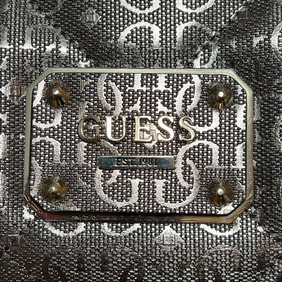 Guess Like New Shimmering Silver Quilted Purse - Picture 3 of 16
